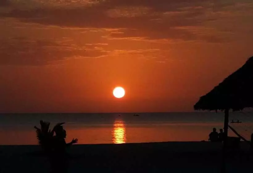 ホテル Sunset Kendwa Beach