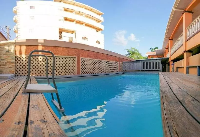 هتل Uw Oasis