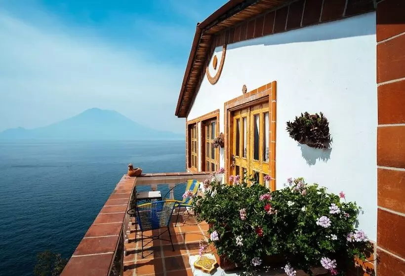 هتل Y Café La Casa Del Mundo