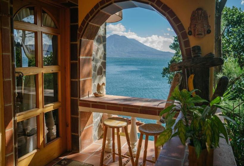 هتل Y Café La Casa Del Mundo