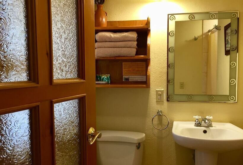 هتل Y Café La Casa Del Mundo