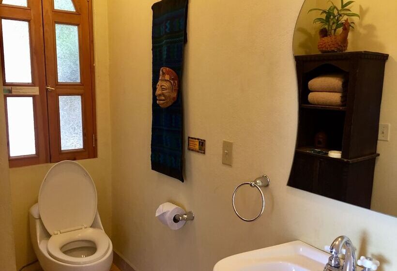 هتل Y Café La Casa Del Mundo