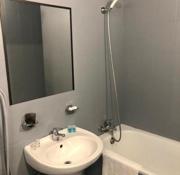 تختخواب و صبحانه Mini Hotel Vesna