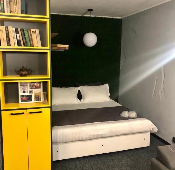 تختخواب و صبحانه Mini Hotel Vesna