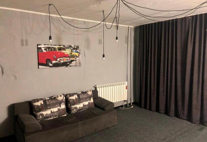 تختخواب و صبحانه Mini Hotel Vesna