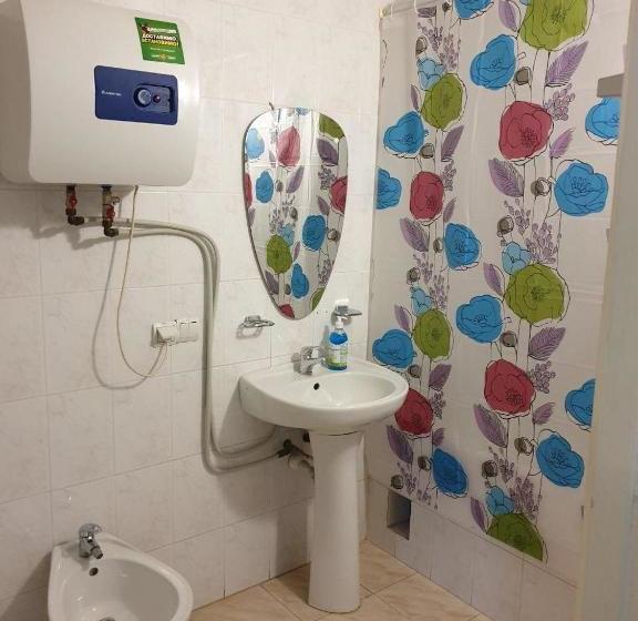 تختخواب و صبحانه Mini Hotel Vesna