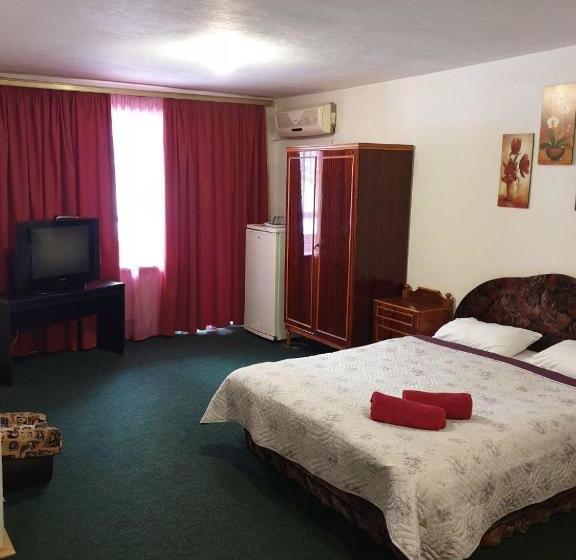 تختخواب و صبحانه Mini Hotel Vesna