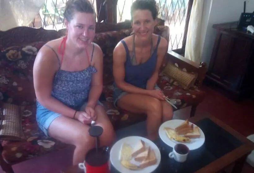 Hikka Beach Monkey Hostel