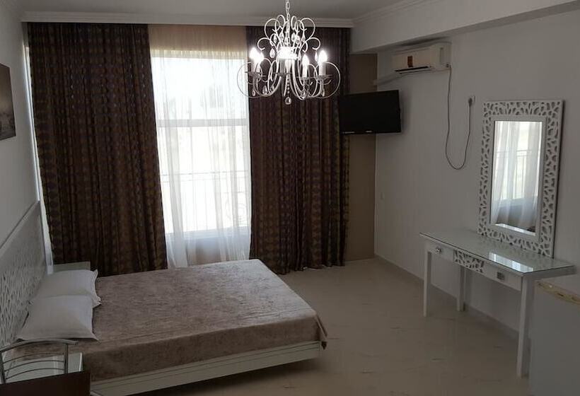 酒店 Chernomorskiy