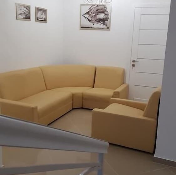 酒店 Chernomorskiy