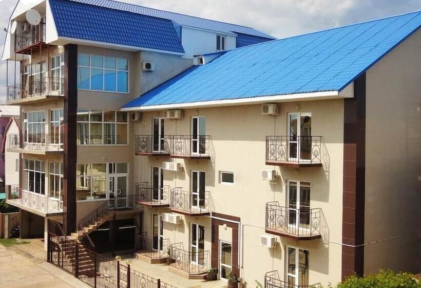 酒店 Chernomorskiy