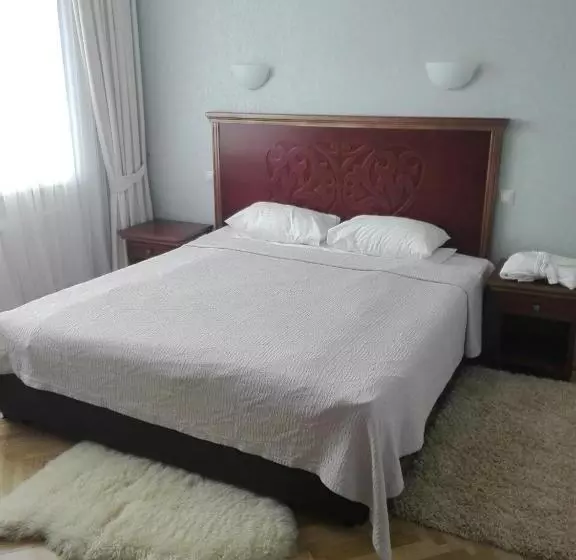 Hotel Dnipro