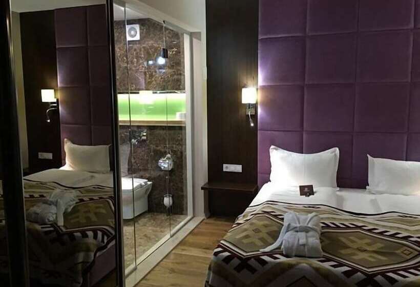 هتل F&b Spa Resort