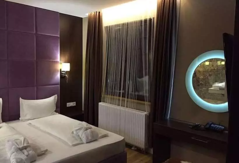 هتل F&b Spa Resort