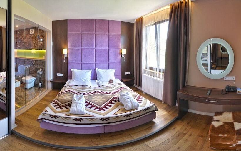 هتل F&b Spa Resort