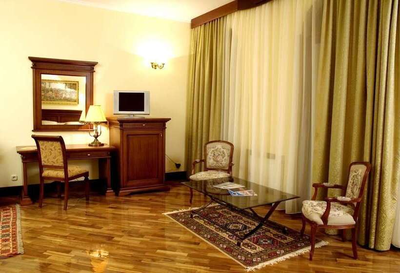 בית מלון כפרי Optima Collection Dnipro