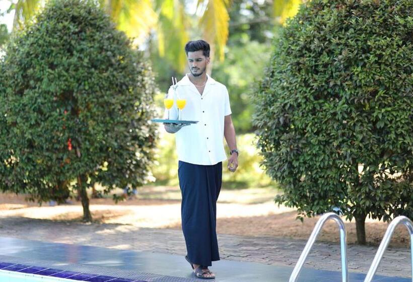 Отель Water Nest