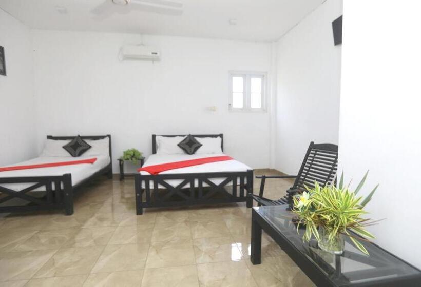 Отель Water Nest