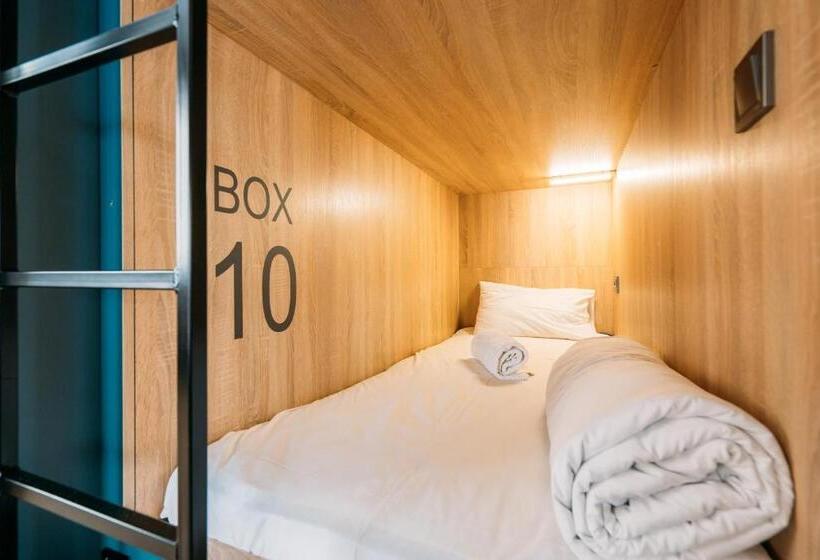 Yard Hostel & Coffee