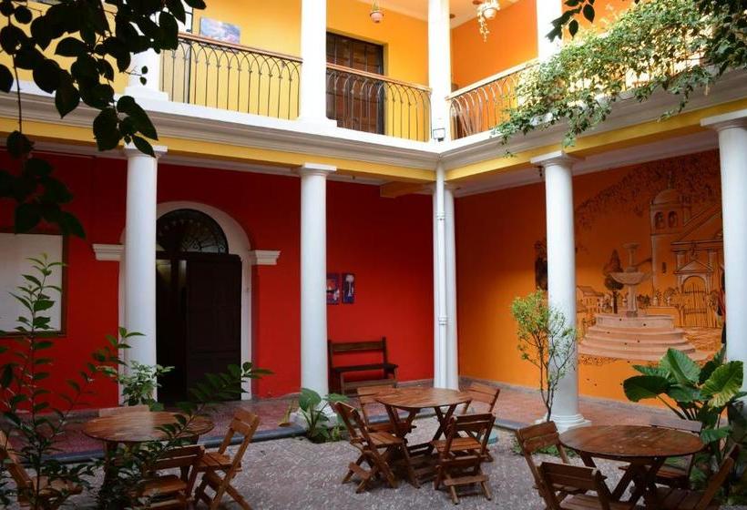 هاستل Colors House