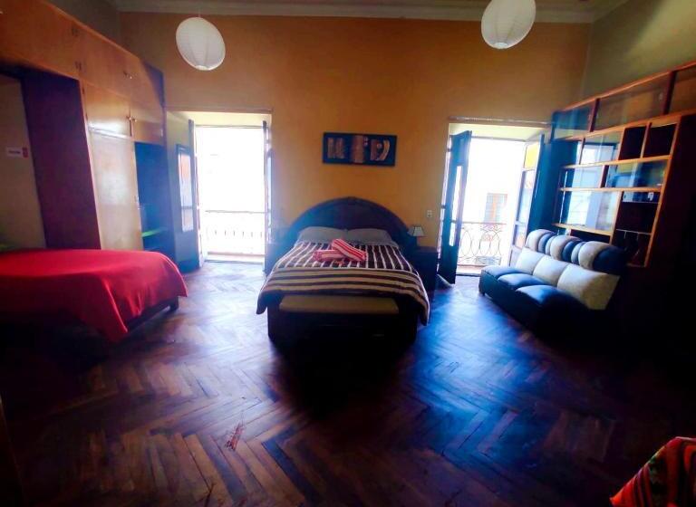 هاستل Colors House