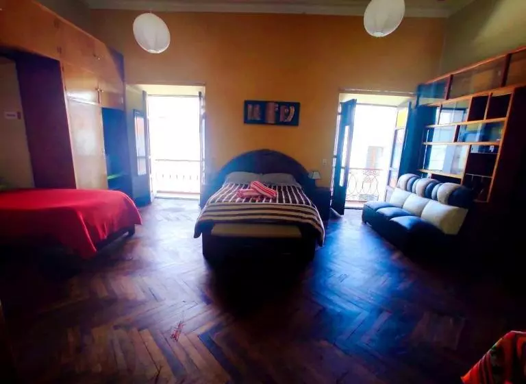 هاستل Colors House