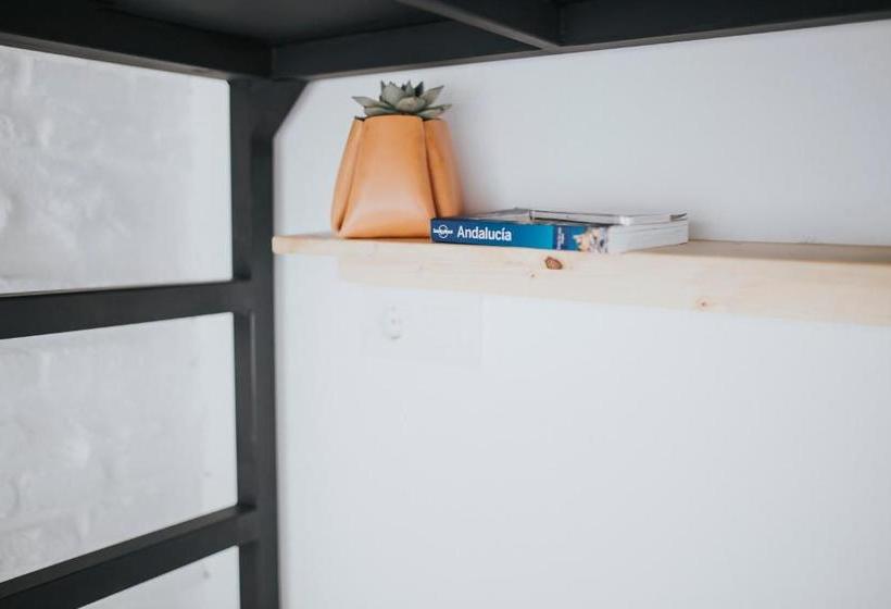 هاستل Option Be