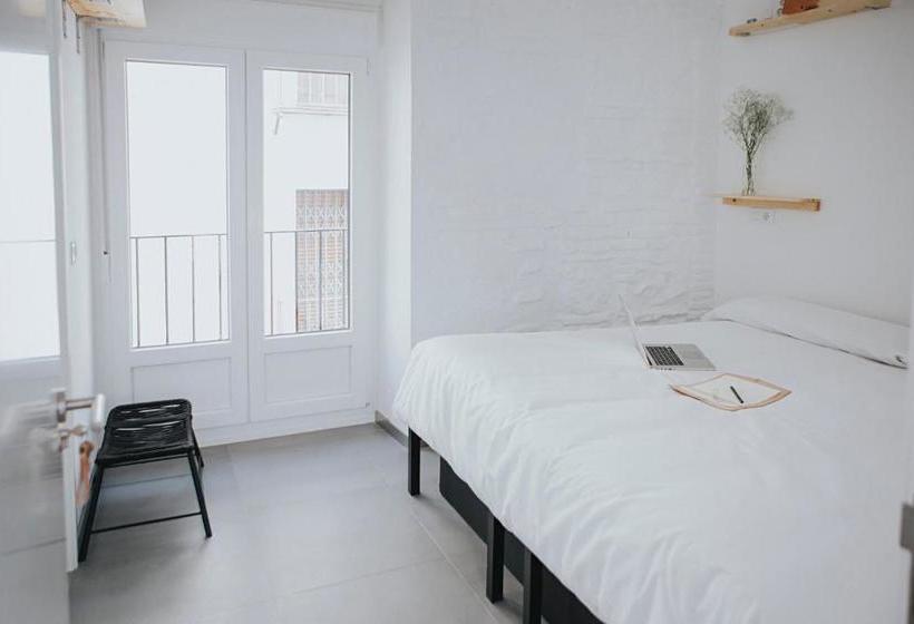 هاستل Option Be