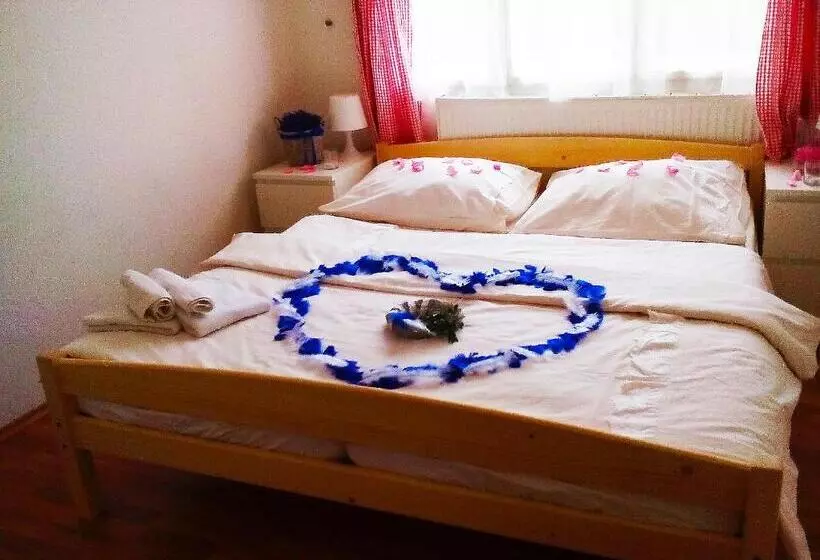 Retkeilymaja Ubytování Ledňáček