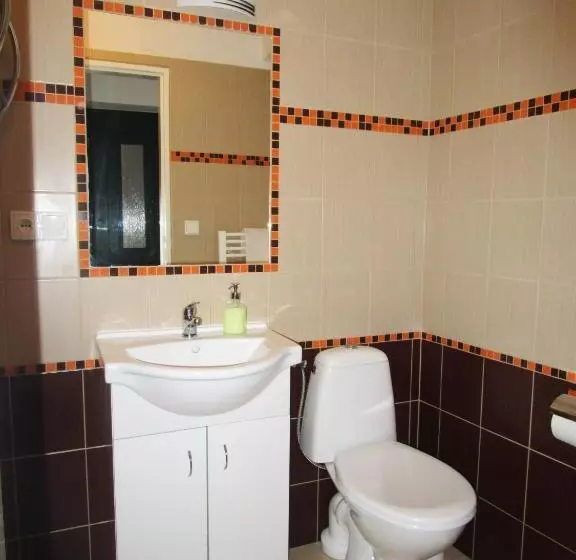Retkeilymaja Ubytování Ledňáček