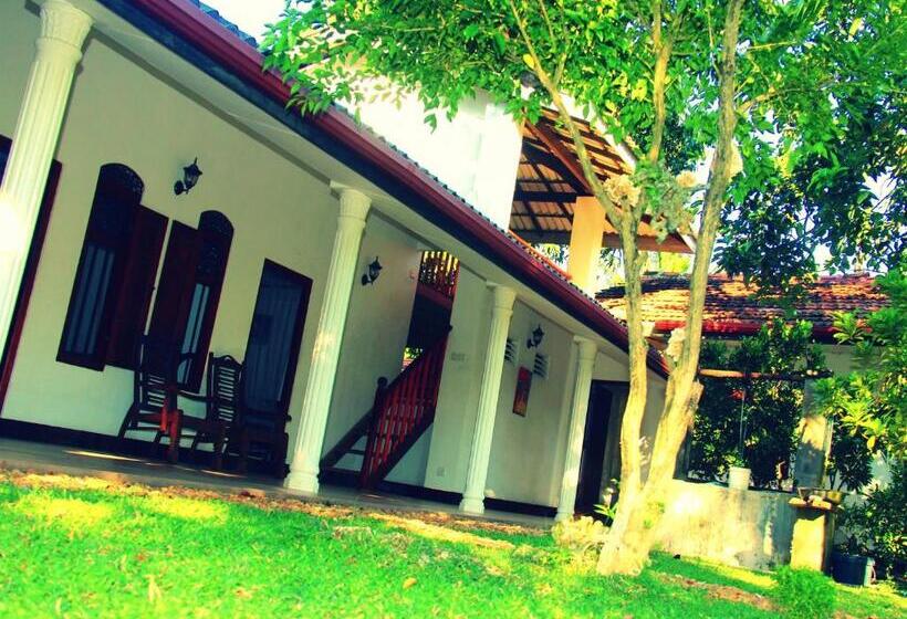 צימר Aragorn Villa