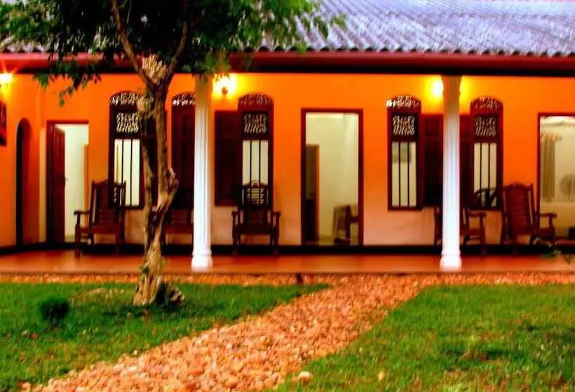 Aamiaismajoitus (B&B) Aragorn Villa