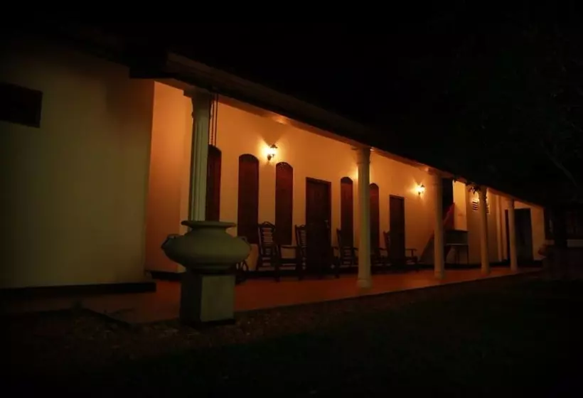 Aamiaismajoitus (B&B) Aragorn Villa