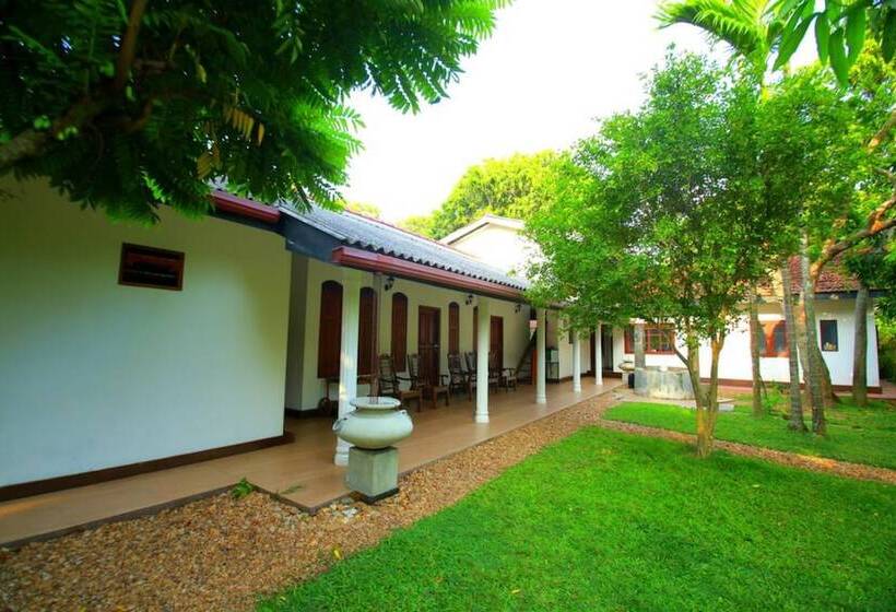 צימר Aragorn Villa