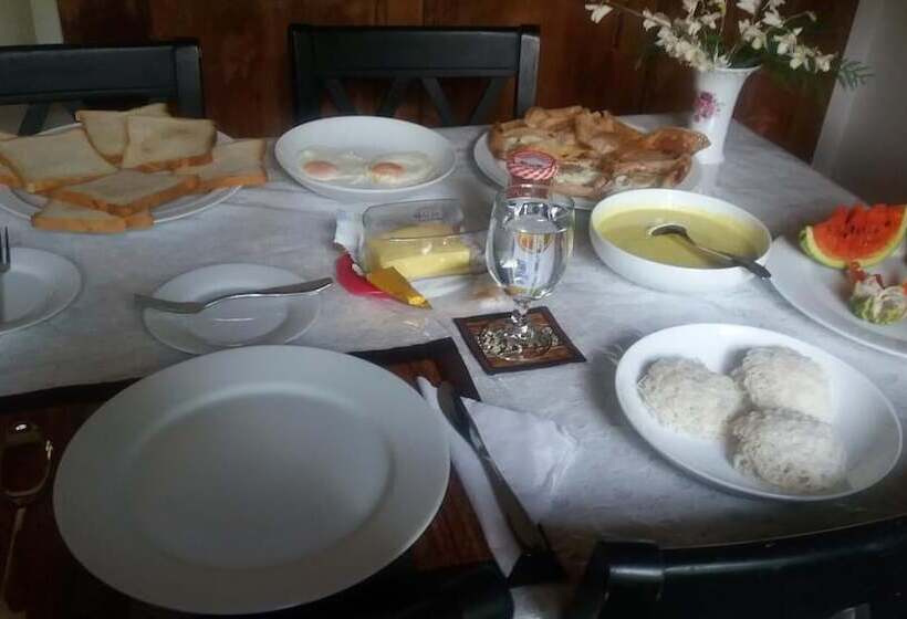 צימר Aragorn Villa