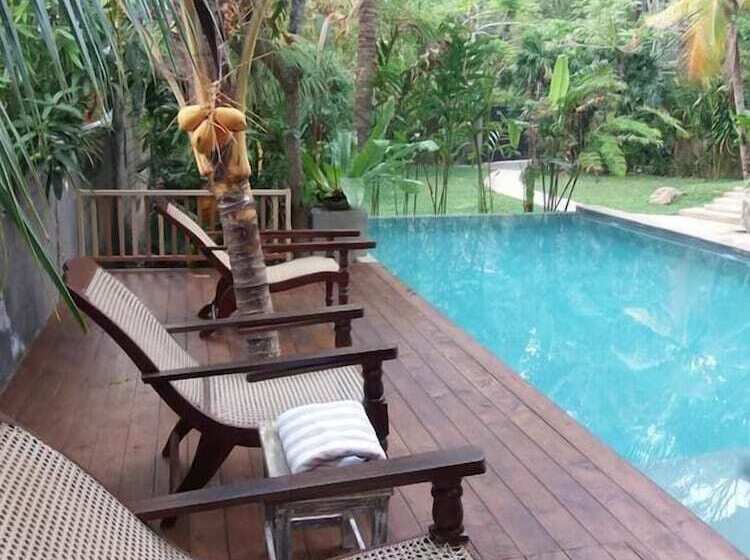 Bed and Breakfast Aurora