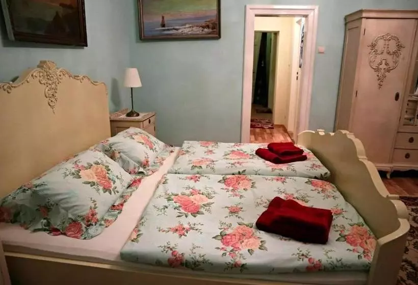 تختخواب و صبحانه Pension Grant Lux Znojmo