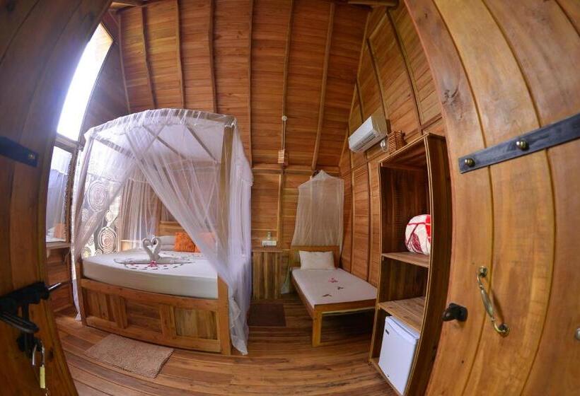 Habarana Tree House Ambasewana Resort