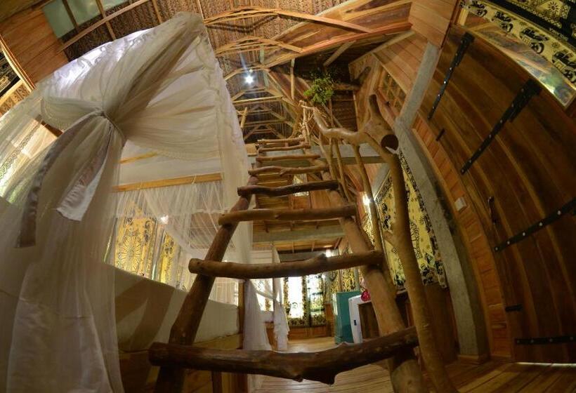 Habarana Tree House Ambasewana Resort