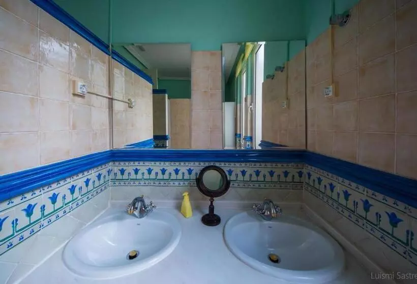 Hostel Covent Garden By Gaiarooms