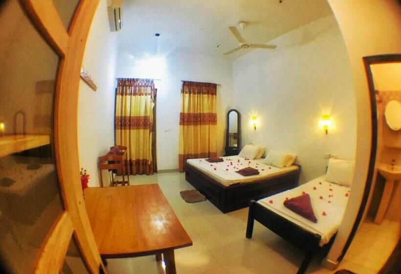 בית מלון כפרי Atteriya Chill