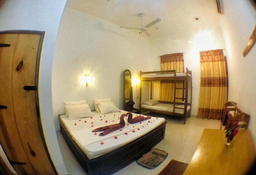 בית מלון כפרי Atteriya Chill