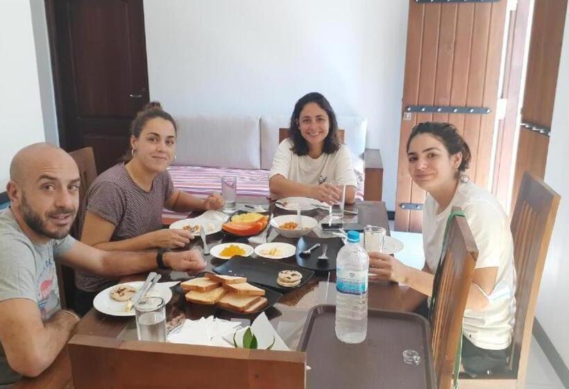 ホテル Ever Green Villa