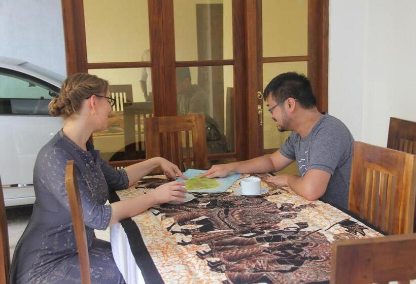 ホテル Ever Green Villa