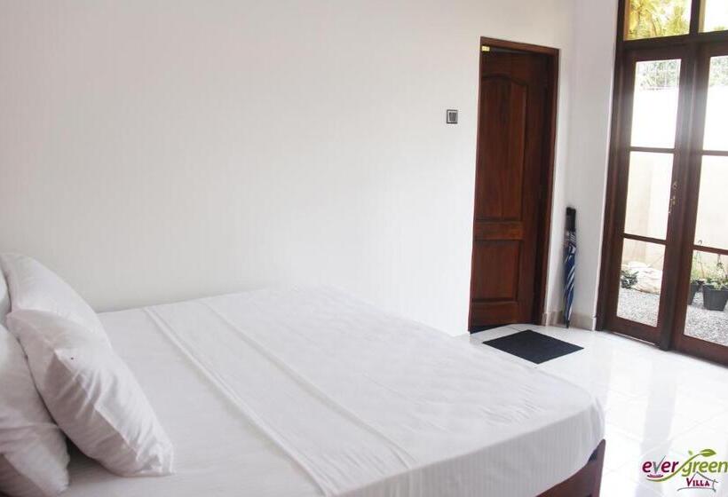 ホテル Ever Green Villa