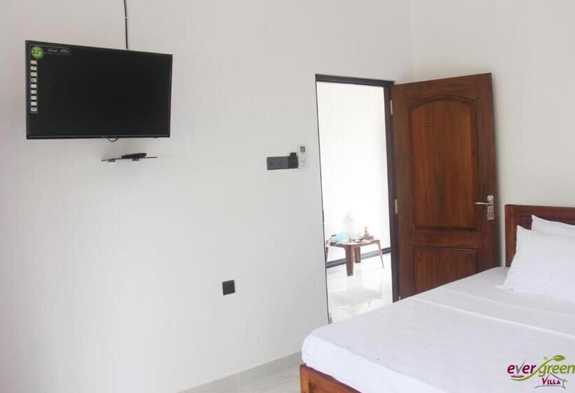 ホテル Ever Green Villa