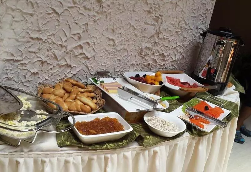هتل Mitru   Tarija