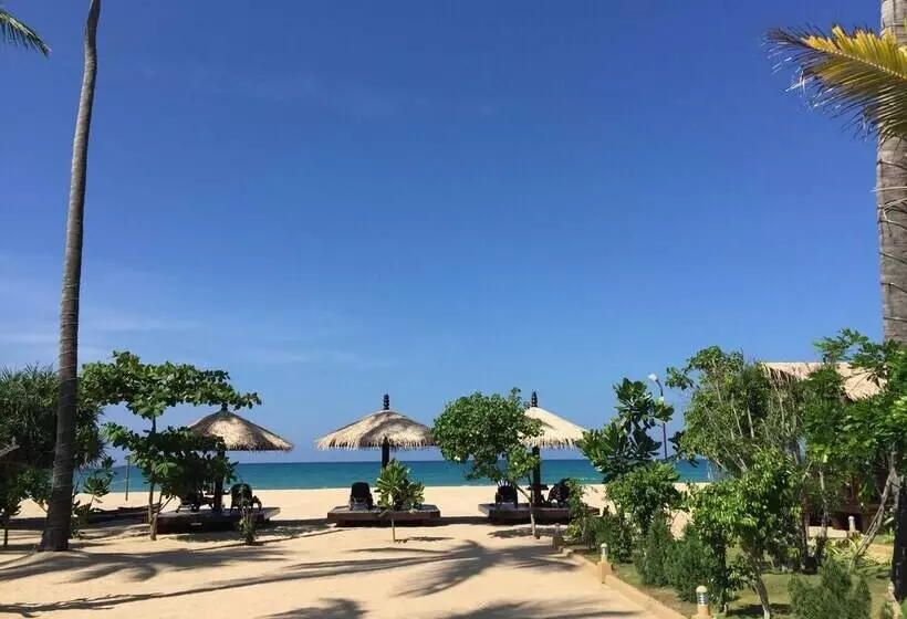 Hotelli Nilaveli Beach Resort   Level 1 Certified