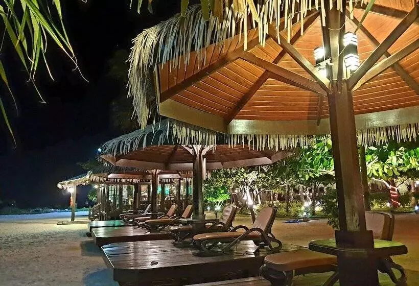 Hotelli Nilaveli Beach Resort   Level 1 Certified