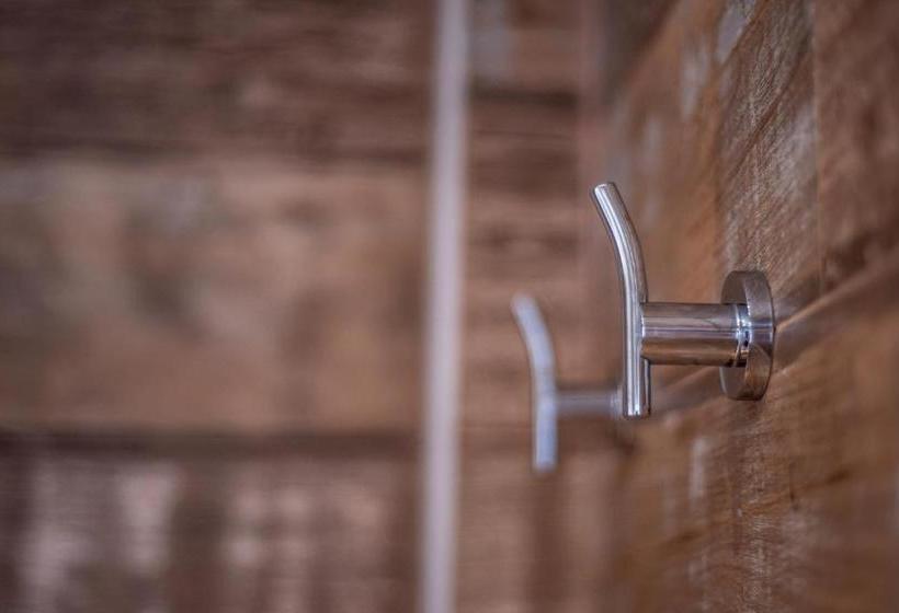 ホテル Romina Art